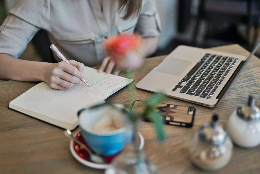 25+ Câu Hỏi Phỏng Vấn Content Marketing & Cách Trả Lời “Ăn Trọn Điểm 10” 6 những câu hỏi phỏng vấn content marketing