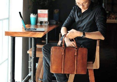 7 Món Đồ Cơ Bản Cần Có Cho Thời Trang Công Sở Nam 23 7 mon do co ban can co cho thoi trang cong so nam 65c829c39cbae