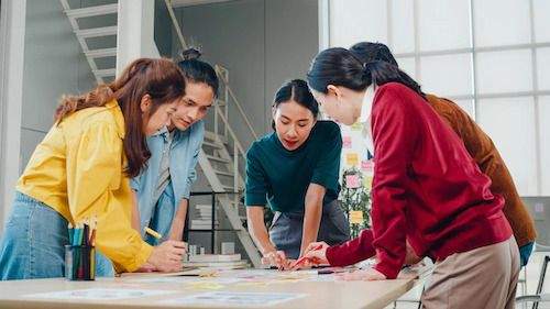 Agile Là Gì? Sự Khác Biệt Giữa Agile Và Scrum 7 Người quản lý dự án cần có kỹ năng giải quyết vấn đề tốt