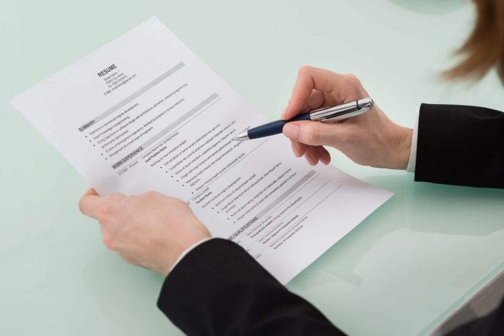 Bí Quyết Viết CV Cho Sinh Viên Mới Ra Trường Tìm Việc Hiệu Quả 8 cách tạo cv ấn tượng cho sinh viên mới ra trường
