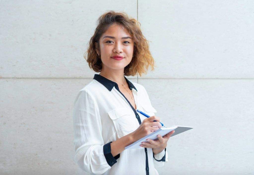 Biên Tập Viên Học Ngành Gì? 5 Ngành Bạn Nên Theo Đuổi Để Làm Nghề Biên Tập 3 muốn làm phóng viên thì học ngành nào