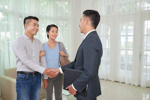 Tận tâm khi tư vấn để không xảy ra các tình huống khó xử với khách hàng