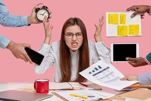 Cách “Cầu Cứu” Khéo Léo Khi Sếp Giao Quá Nhiều Việc 8 cach cau cuu kheo leo khi sep giao qua nhieu viec 65c84bfdb80d3