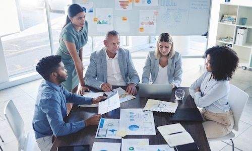Cách Tiếp Cận Khách Hàng Doanh Nghiệp Tối Ưu 6 Nghiên cứu khách hạng mục tiêu rất quan trọng phải làm khi bán hàng