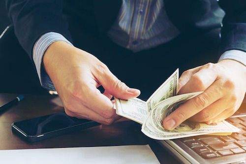 Chi Tiết Cách Tính Lương Theo Sản Phẩm 5 Lương theo sản phẩm là số tiền doanh nghiệp trả theo số lượng sản phẩm làm ra