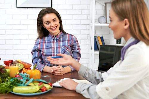 Chuyên Gia Dinh Dưỡng Là Gì? Học Gì Để Trở Thành Chuyên Gia Dinh Dưỡng? 6 Công việc của chuyên gia dinh dưỡng là tư vấn các chế độ dinh dưỡng phù hợp