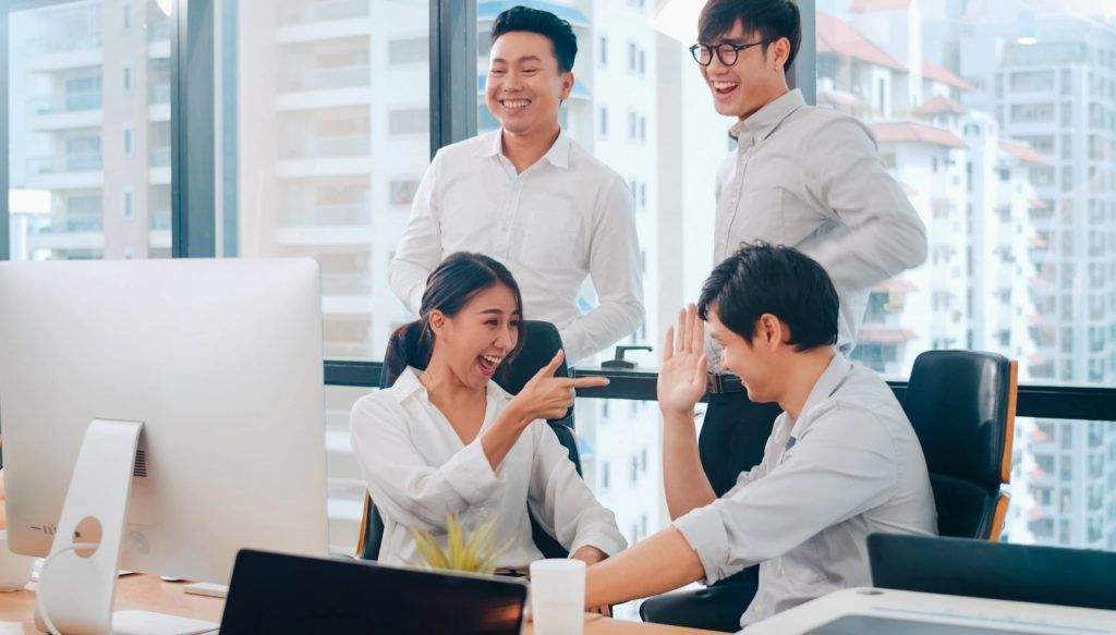 Co-worker Là Gì? Các Đặc Điểm Của Co-worker Tốt & Cách Gây Dựng Mối Quan Hệ 5 co-worker là gì khác với colleague thế nào