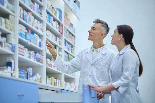 Dược Sĩ Là Gì? Tiềm Năng & Vai Trò Nghề Dược Sĩ 6 chi tiết các nghề ngành dược