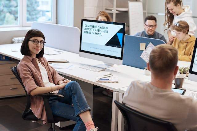 Enneagram Type 2: Tính Cách, Nghề Nghiệp Lý Tưởng Cho “Người Giúp Đỡ” 7 enneagram 2 jobs
