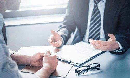 Giam Lương Là Gì? Người Sử Dụng Lao Động Giam Lương Nhân Viên Đúng Luật Không? 6 giam lương nhân viên đúng luật