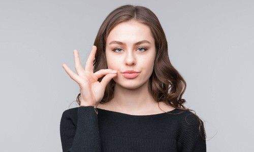 người giữ chữ tín là gì
