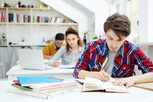 GRE test là bài kiểm tra điều kiện đầu vào bậc sau đại học 