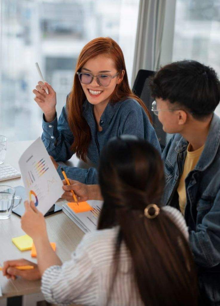 Holacracy Là Gì? Cách Vận Hành Doanh Nghiệp Khuyến Khích Sự Tự Chủ Và Tự Quản Lý 8 holacracy innovative