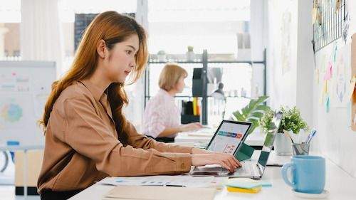 Mẫu Bài Phát Biểu Trong Cuộc Họp: 7 Bước Để Viết Một Bài Phát Biểu 3 Nghiên cứu trước chủ đề để bài phát biểu đạt hiệu quả