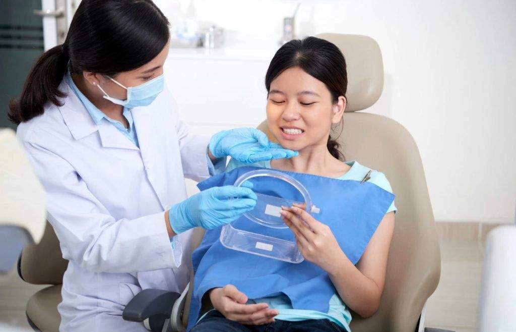 Nha Sĩ Là Gì? Thu Nhập Nghề Nha Sĩ Có Cao Hay Không? 4 tiềm năng nghề nha sĩ