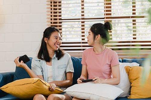 Small Talk Là Gì? Cách Bắt Đầu Cuộc “Nói Chuyện Nhỏ” Không Gượng Gạo 3 small-talk