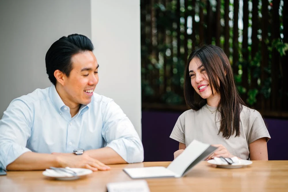 Thành Công Hơn Nhờ Giao Tiếp Phi Ngôn Ngữ 6 thanh cong hon nho giao tiep phi ngon ngu 65c829ab195a6