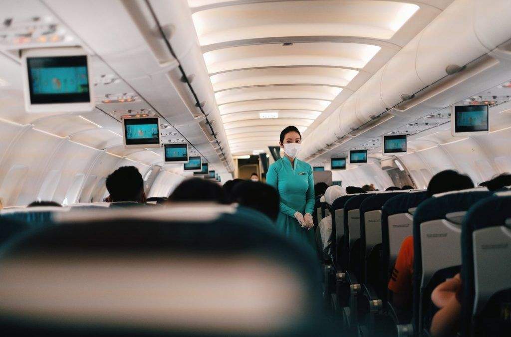 Tiếp Viên Hàng Không Học Ngành Gì? Top Trường Đào Tạo Tiếp Viên Hàng Không Hàng Đầu 6 Tiếp viên hàng không là nghề gì?