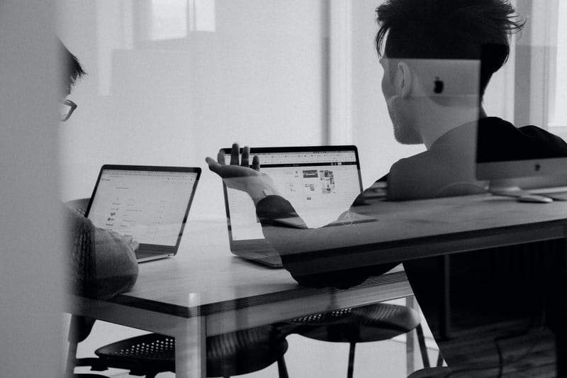 UI UX Là Gì? Điểm Khác Biệt Giữa Thiết Kế UI Và UX 19 công việc thiết kế ui ux