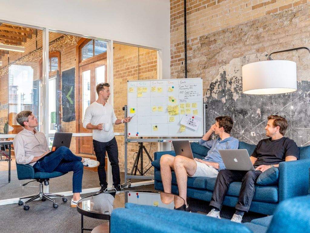 business model chiến lược phát triển sản phẩm