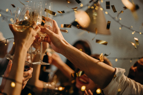 Year End Party Là Gì? Mục Đích Và Ý Nghĩa, Ý Tưởng Tổ Chức Tiệc Cuối Năm 3 year-end-party