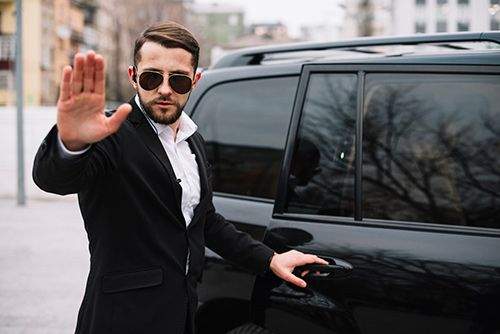 Vệ Sĩ Là Gì? Yêu Cầu Khi Làm Nghề Vệ Sĩ? 4 nghề vệ sĩ