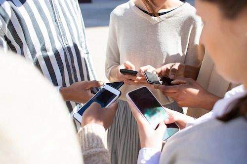 Zalo Marketing Là Gì? 7 Bước Lên Kế Hoạch Zalo Ads Hiệu Quả 6 Mạng xã hội Zalo được sử dụng rất nhiều hiện nay
