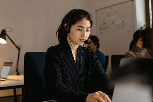Những Công Việc Phù Hợp Với Sinh Viên Mới Ra Trường Không Có Kinh Nghiệm 4 cong-viec-danh-cho-sinh-vien-moi-ra-truong